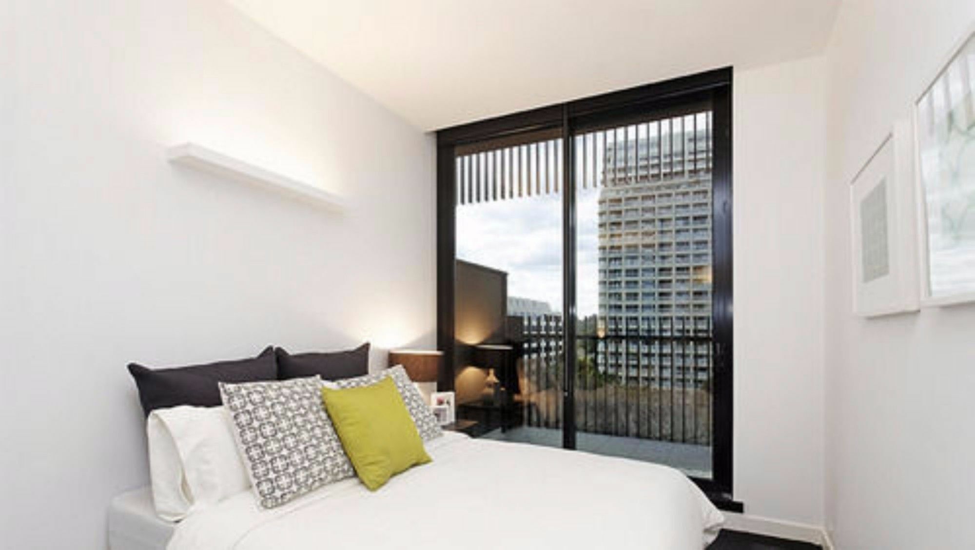 Wyndel Apartments - St Kilda Views Melbourne Exteriör bild